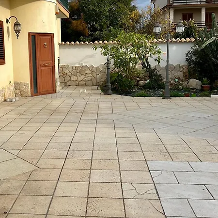 Sabina Villa